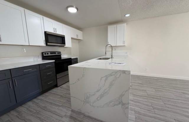 Nicely Remodeled Downstairs Unit photos photos Nicely Remodeled Downstairs Unit photos photos