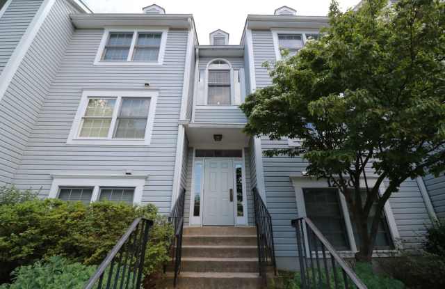 Updated - 2BD/2BA on 2nd floor with Balcony! photos photos