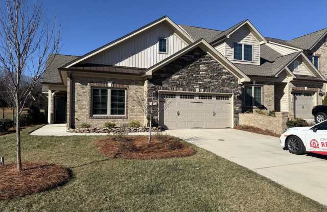 Updated 3 Bedroom High Point Condo with Large Bonus Room! photos photos