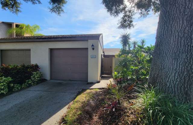 Cozy 2 bed/ 2 bath Villa in Beekman Lakes near University Parkway photos photos