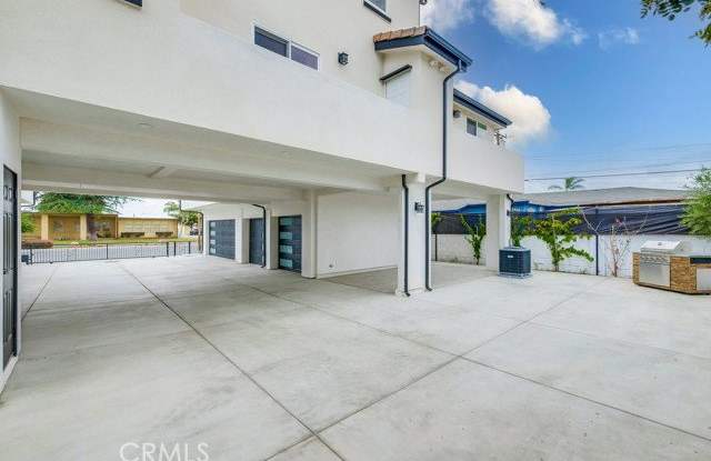15408 Pioneer Boulevard Gallery 1