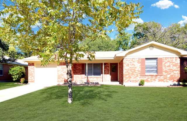 3102 Lawnwood Dr Gallery 2