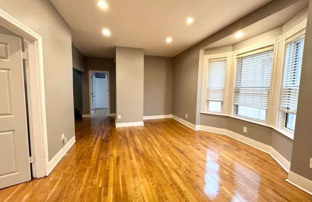 4bed 1bath apartment in Dorchester on 9/1 Gallery 4