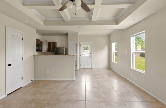 Beautiful 3 bedroom townhome located in Northeast San Antonio! Gallery 4