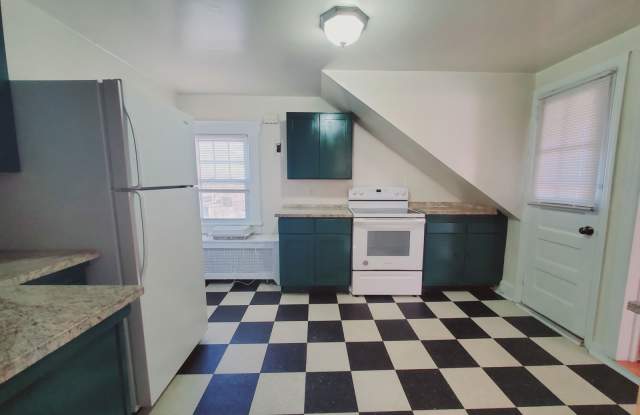 155 Hamilton Avenue - 155 Hamilton Avenue, Greenwich, CT 06830