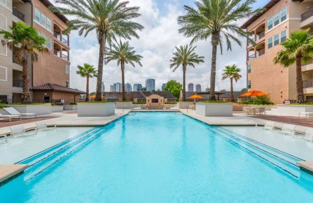 800 S Post Oak Ln - 800 South Post Oak Lane, Houston, TX 77056