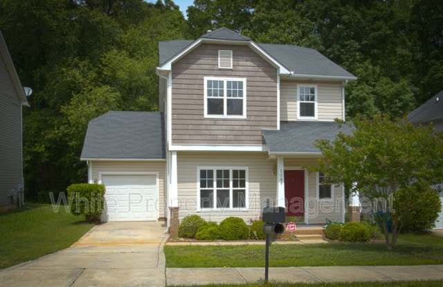 1045 Crestdale Crossing Drive - 1045 Crestdale Crossing Drive, Matthews, NC 28105