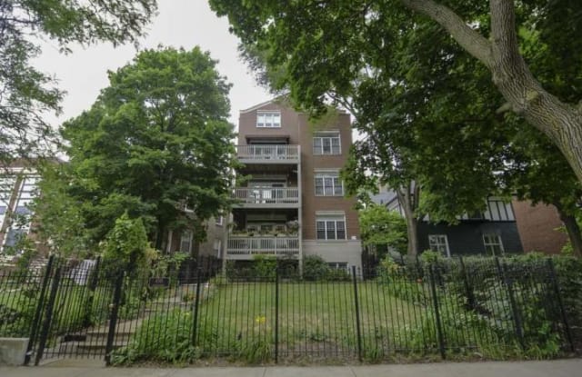 4745 Dover - 4745 N Dover St, Chicago, IL 60640