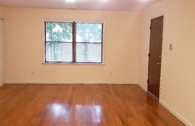 711 MILL ST UNIT-103 Gallery 2