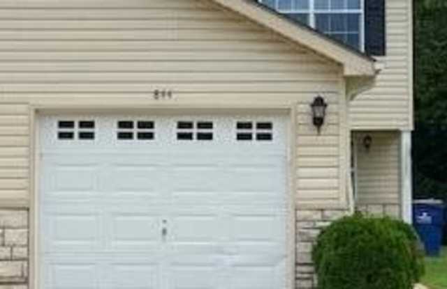 844 Woodside Creek Gallery 1