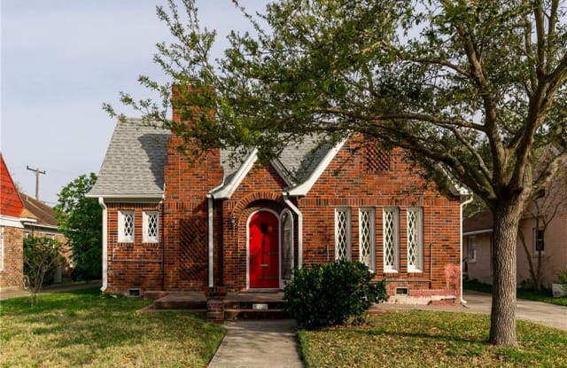 332 Clifford St - 332 Clifford St, Corpus Christi, TX 78404 332 Clifford St - 332 Clifford St, Corpus Christi, TX 78404