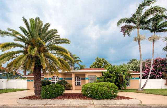 725 PRUITT DRIVE - 725 Pruitt Drive, Madeira Beach, FL 33708