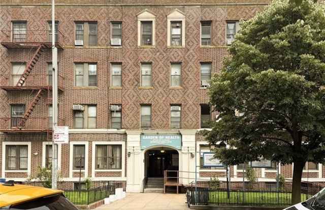 3039 Ocean Parkway - 3039 Ocean Parkway, Brooklyn, NY 11235