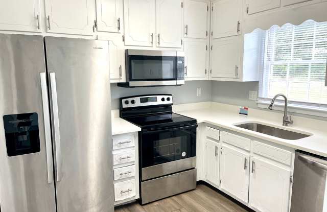 Welcome to this charming 2 bedroom, 2 bathroom home located in McDonough, GA. - 123 Toby Springs Lane, McDonough, GA 30253