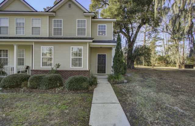 109 Woodward Road photos photos