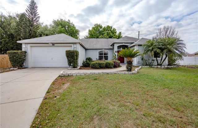 10816 Crescent Ridge Loop - 10816 Crescent Ridge Loop, Lake County, FL 34711