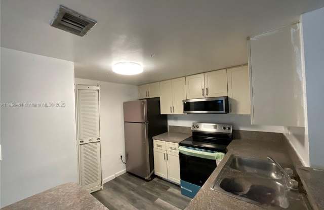 9877 Nob Hill Court 259877, Sunrise, FL 33351 photos photos