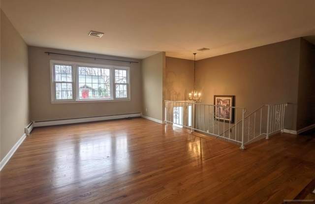 88 Herrick Street Gallery 2
