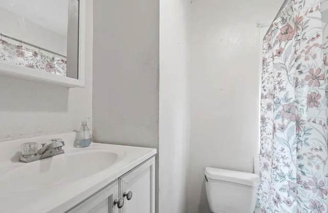 748 N Holly St photos photos 748 N Holly St photos photos