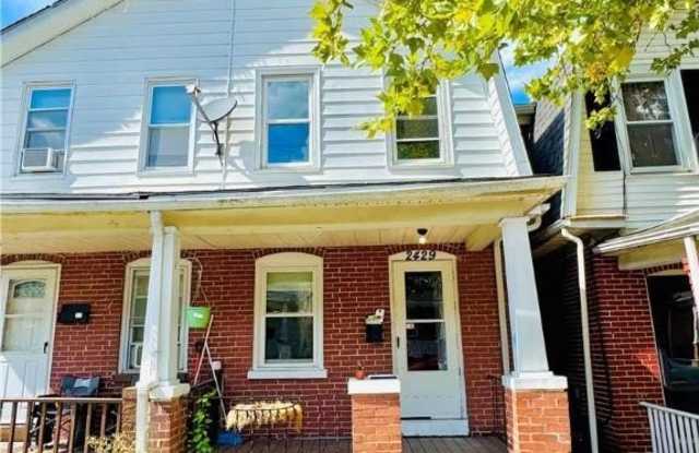 2429 Forest Street photos photos