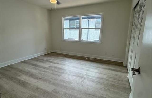 1163 Boulevard Gallery 4