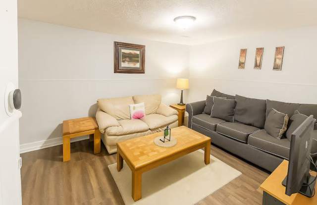 1035 Villa Ave - 2 photos photos 1035 Villa Ave - 2 photos photos