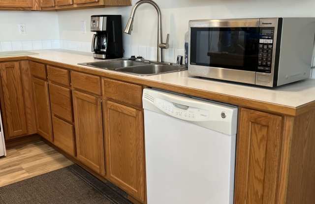 1310 South Skyline Drive - C Gallery 4