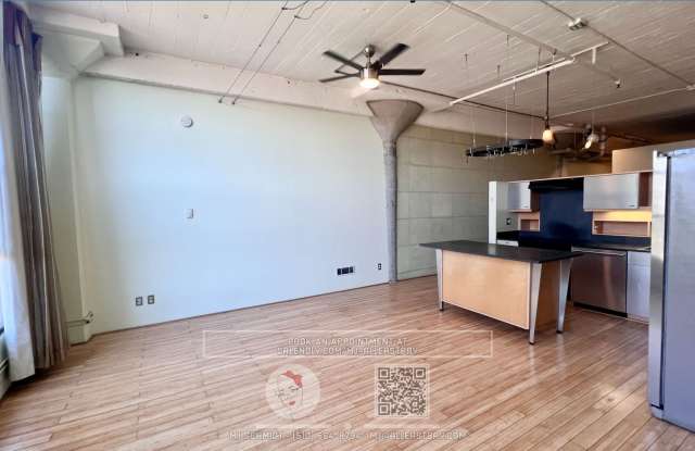 Spacious and light loft in an amazing building and location! - 1500 Park Avenue, Emeryville, CA 94608