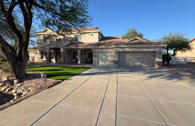 Horse Property in QC photos photos Horse Property in QC photos photos