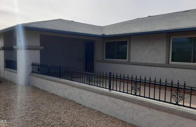 12739 W CRYSTAL LAKE Drive Gallery 2