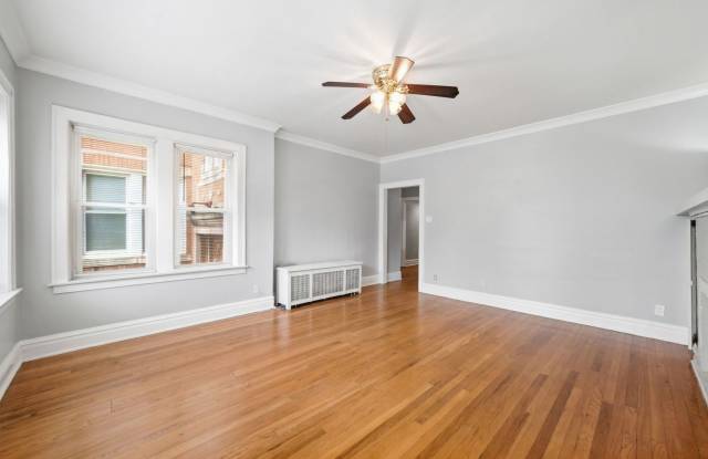 6945 S calumet Avenue Gallery 4