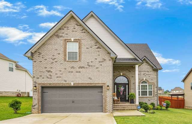 Pet Friendly Four Bedroom! - 134 Chisum Court, Montgomery County, TN 37043