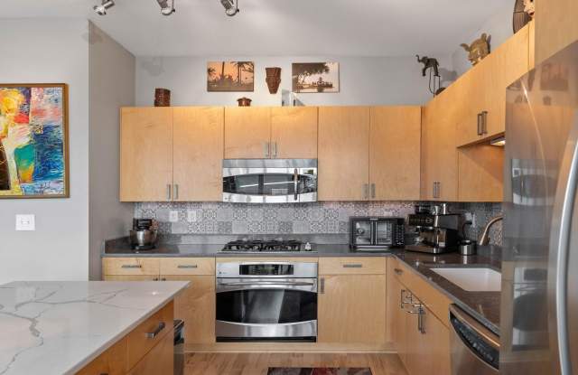 215 10th Avenue S Gallery 3