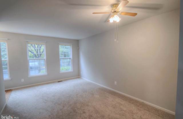 1250 VINTAGE PLACE Gallery 2