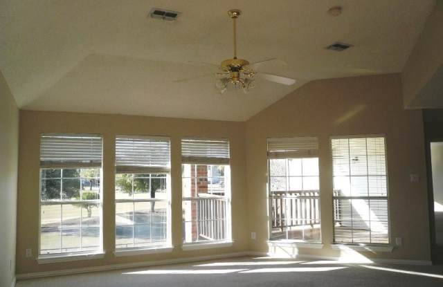 5705 Belle Chasse Lane Gallery 3