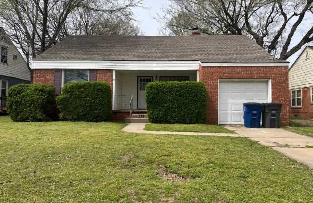 MIDTOWN 2 bedroom 1 full bath! Gallery 1
