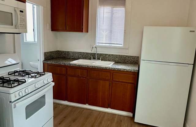 2 Bedroom House Available Now! photos photos 2 Bedroom House Available Now! photos photos