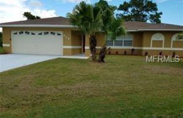 Poinciana Pool Home - 809 Wakefield Way, Poinciana, FL 34758