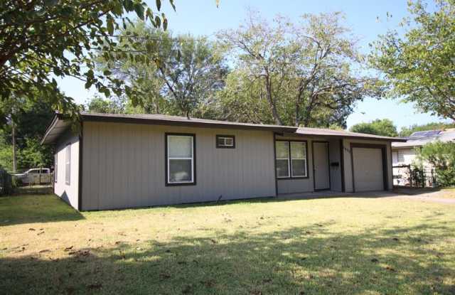 2422 Blyth Dr Gallery 2