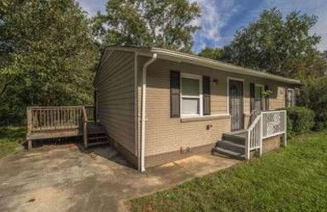 3 Bed and 2 Bath in Atlanta! Gallery 3