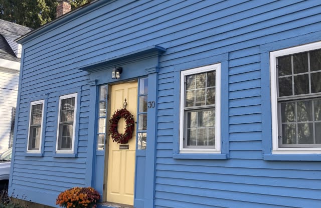 30 Chauncey St - 30 Chauncey Street, Portsmouth, NH 03801