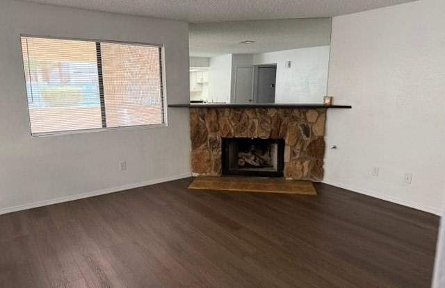 829 Rock Springs Drive Gallery 4