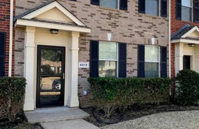 4013 Kyndra Circle Gallery 2