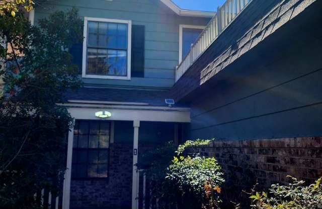 Three Bedroom Charming Neighborhood photos photos