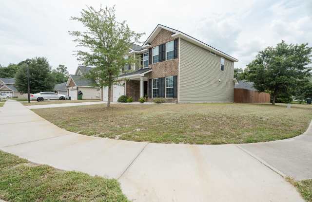 717 Highgrove Court Gallery 4