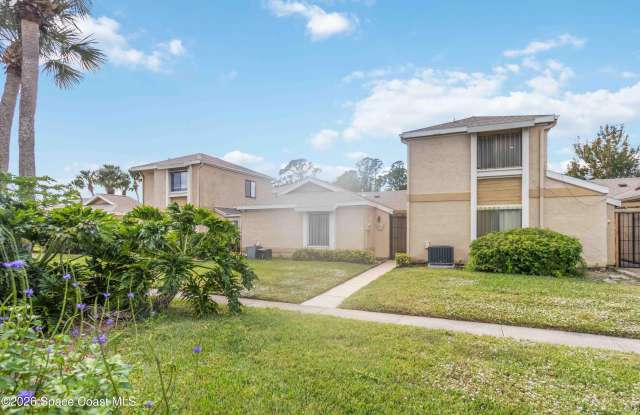 1480 Sheafe Avenue NE unit: 103 photos photos