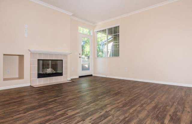 10920 Evening Creek Drive East Gallery 3