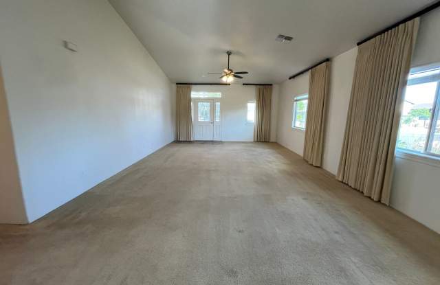 Kahiwelo (Makakilo) - 3 bedrooms, 2 bathroom, Central A/C, Garage Gallery 4