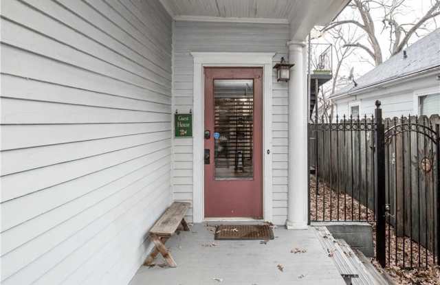 952 Myrtle Street NE unit: 2 photos photos