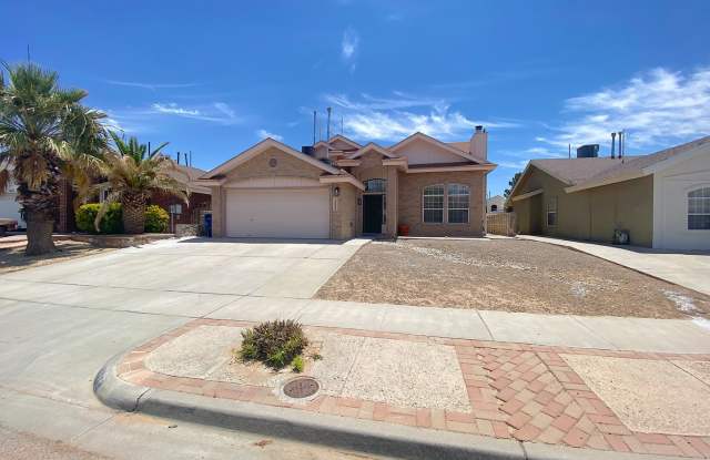 East El Paso 3 bed Refrig A/C with Loft photos photos